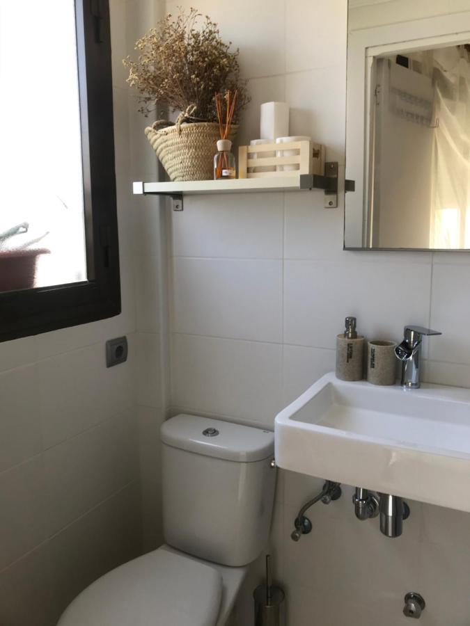 Estudio en Dénia con piscina y wifi privada, a 100 m del mar Esterno foto