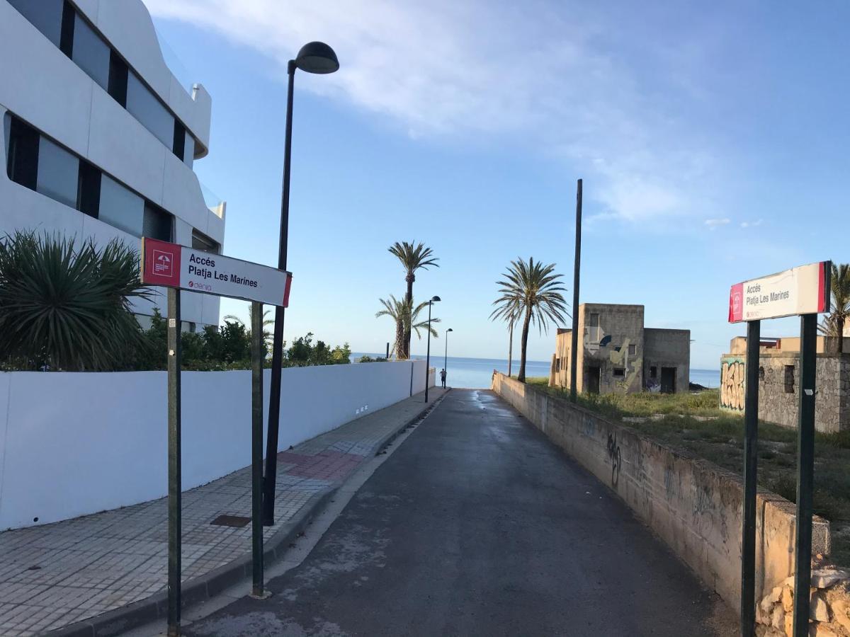 Estudio en Dénia con piscina y wifi privada, a 100 m del mar Esterno foto