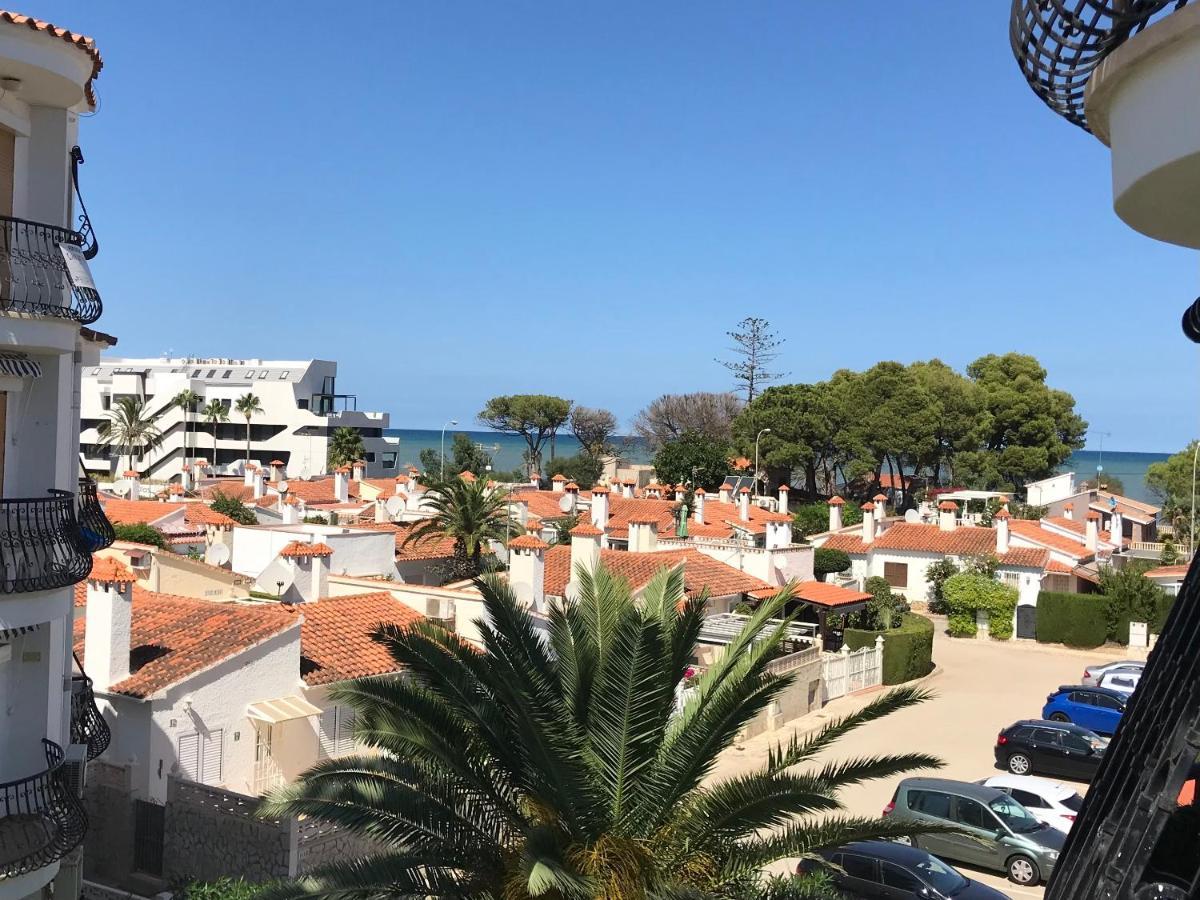 Estudio en Dénia con piscina y wifi privada, a 100 m del mar Esterno foto