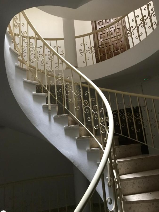 Estudio en Dénia con piscina y wifi privada, a 100 m del mar Esterno foto